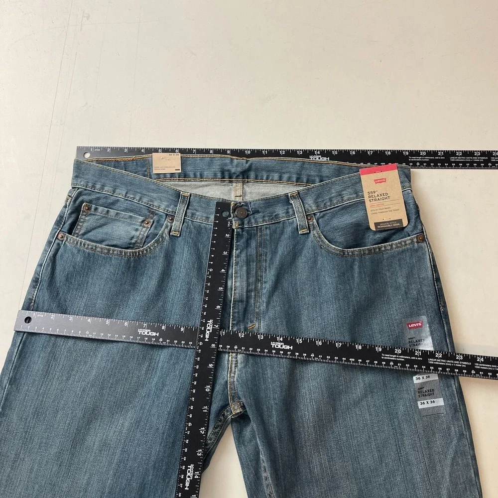 Levis Jeans Mens 36x36 Blue 559 Relaxed Straight Medium Wash Denim Grunge Y2K